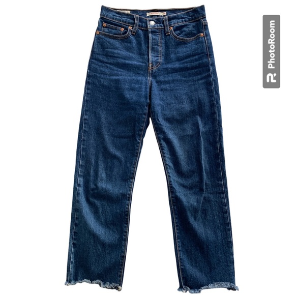 Levi’s Dark Wash High Rise Wedgie Straight Jeans Raw Hem Size 26 - Picture 1 of 12